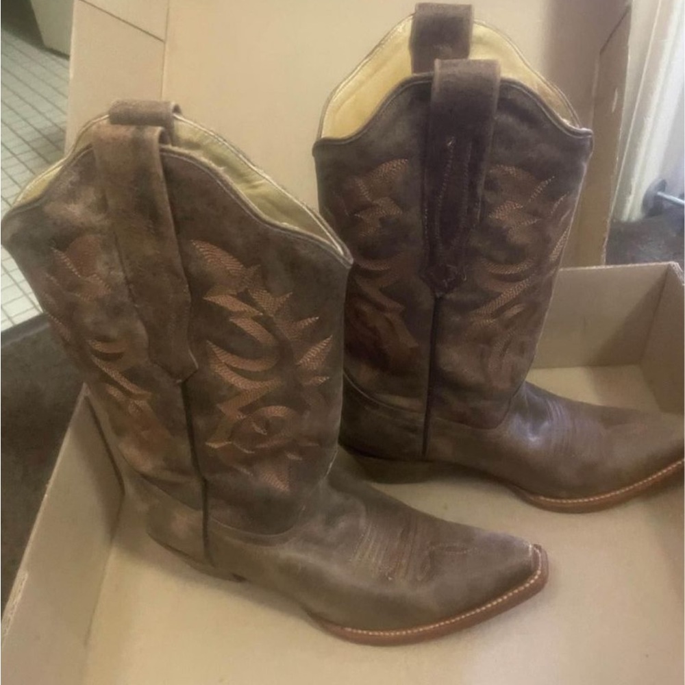 Corral Women’s Cowboy Boots size 7.5